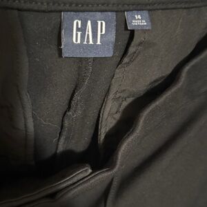 GAP black womenswear trouser - comfy sherk, closet staple slight flared ankle